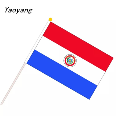 Logo su ordinazione d'ondeggiamento all'aperto del poliestere delle bandiere tenute in mano cilene